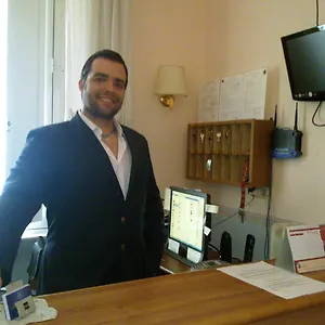 Lazzari Ξενοδοχείο